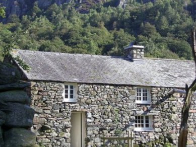 Wallabarrow Camping Barn. front of barn